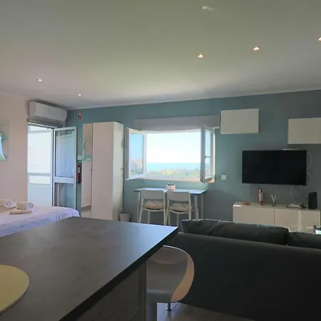 Lovelystay - Mariana's Blue Apartamento Portimão